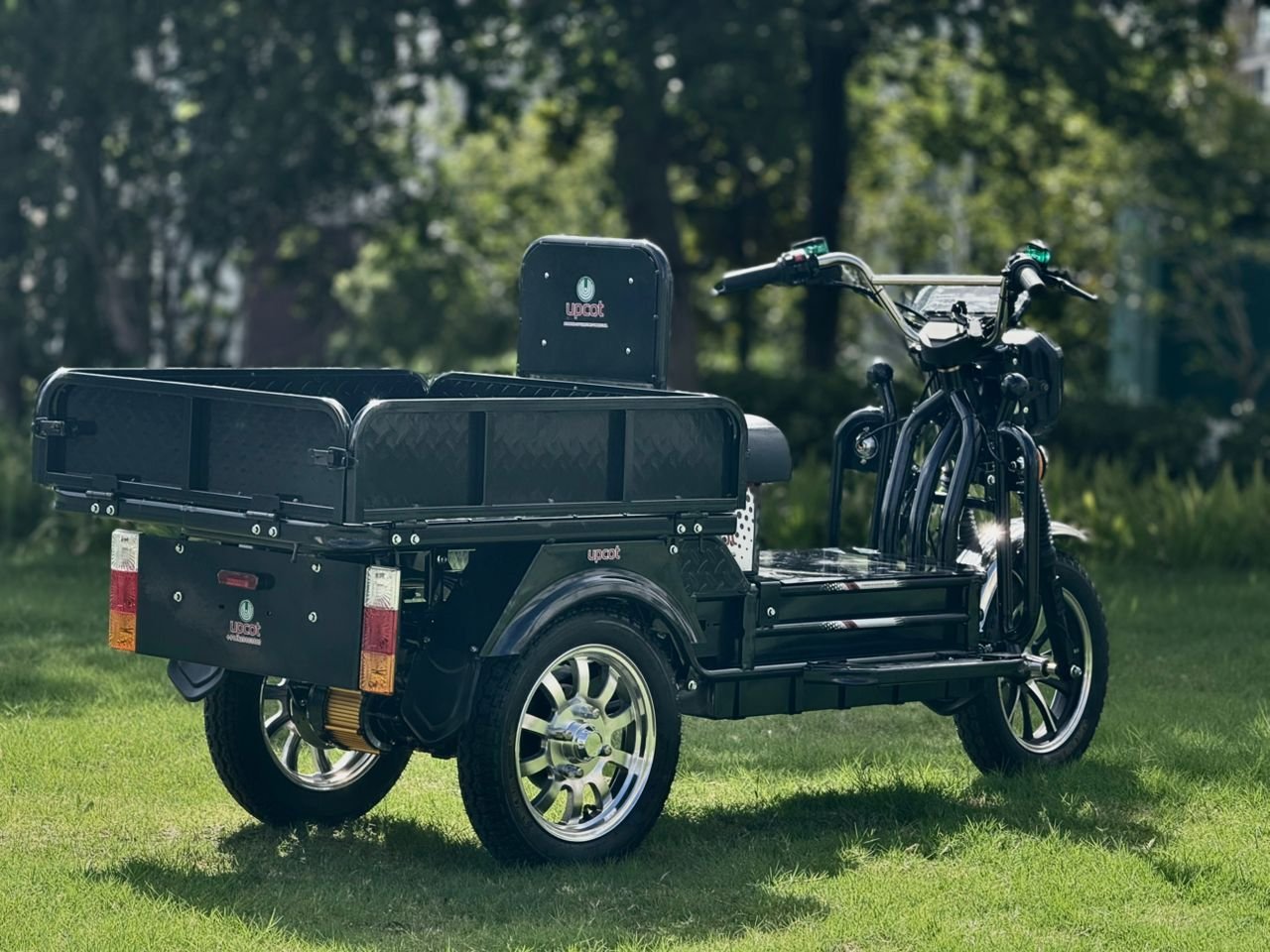 UPCOT XL 1500 – Smart Electric Cargo Vehicle - Image 6